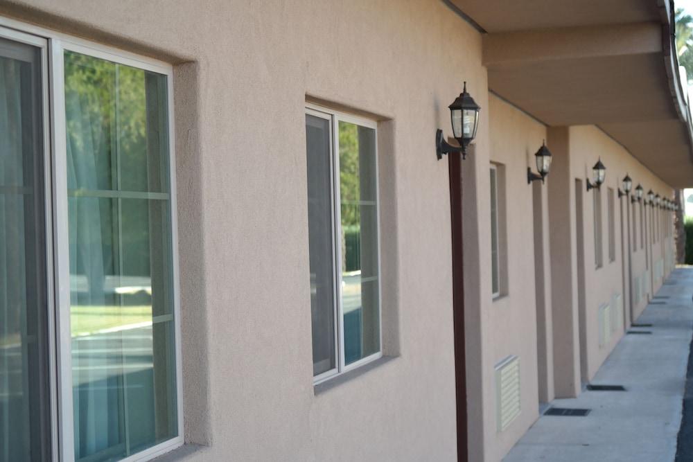 Chandler Inn Exterior photo