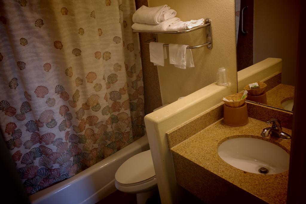 Chandler Inn Room photo